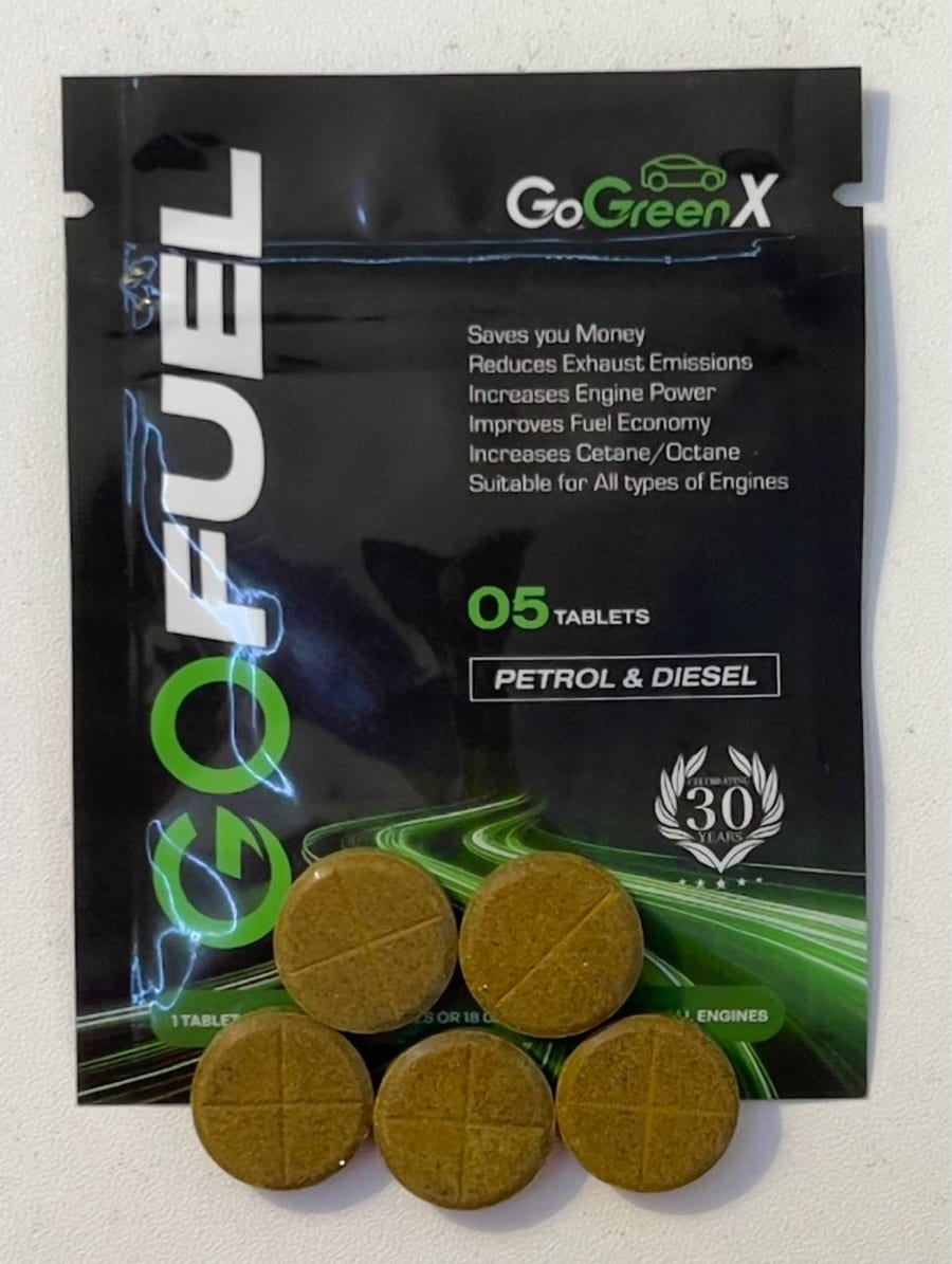 Упаковка GoGreenX и пять таблеток рядом